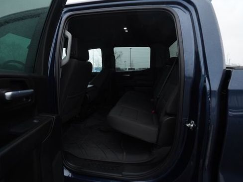 Used 2023 Chevrolet Silverado 1500 Custom image 14
