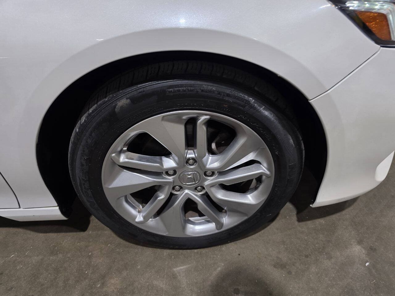 Used 2019 Honda Accord LX image 21