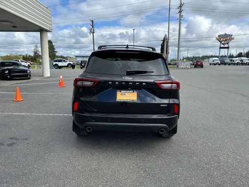 Certified 2025 Ford Escape ST-Line Elite w/ Premium Technology Package AWD/4WD image 3