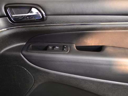 Used 2020 Jeep Grand Cherokee High Altitude image 9