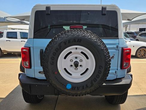 New 2025 Ford Bronco Heritage Edition image 8