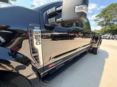 Used 2023 Ford F450 XLT w/ FX4 Off-Road Package AWD/4WD image 42