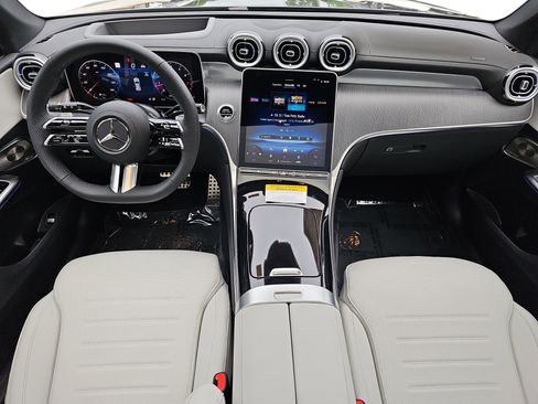 New 2026 Mercedes-Benz GLC 300 image 9