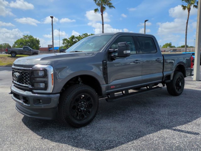 New 2026 Ford F250 Lariat w/ Black Appearance Package AWD/4WD image 9