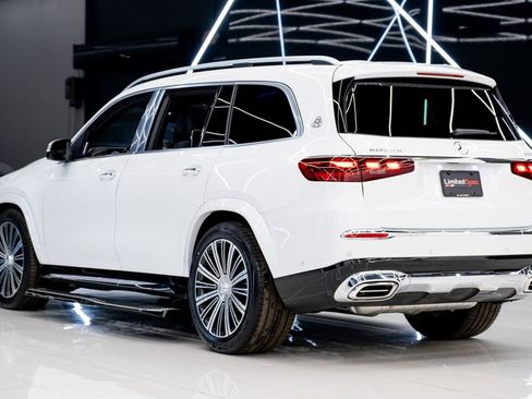 Used 2026 Mercedes-Benz Maybach GLS 600 4MATIC image 13