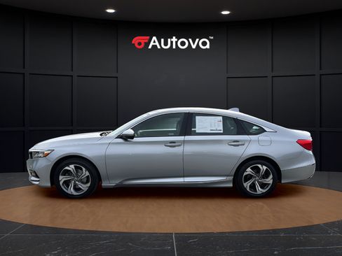Used 2020 Honda Accord EX image 2