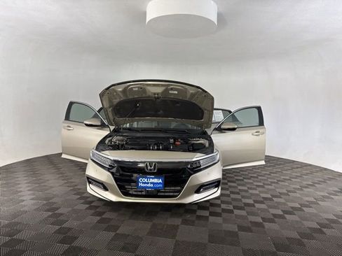 Used 2020 Honda Accord Touring image 14
