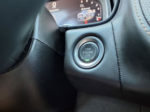 Used 2024 GMC Yukon AT4 w/ AT4 Premium Package AWD/4WD image 19