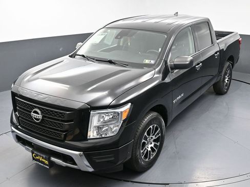 Used 2023 Nissan Titan SV image 41