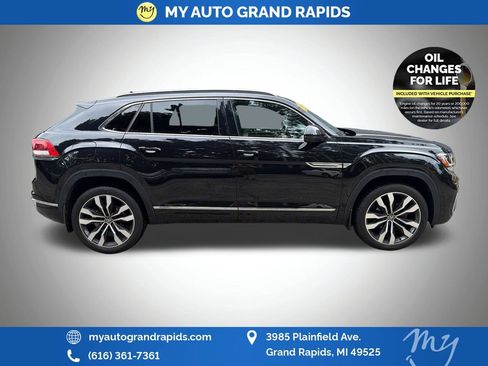 Used 2022 Volkswagen Atlas Cross Sport SEL Premium R-Line AWD/4WD image 8
