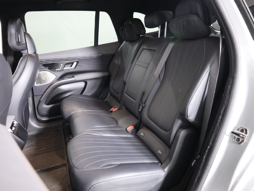 Used 2023 Mercedes-Benz EQS 580 4MATIC SUV image 45