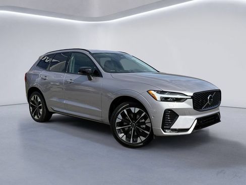 Used 2026 Volvo XC60 B5 Plus w/ Protection Package Premier AWD/4WD image 2