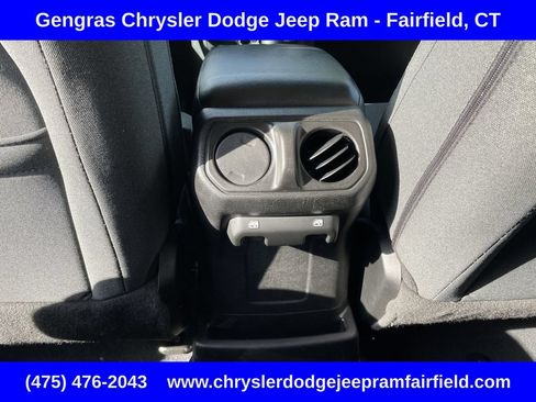 Used 2024 Jeep Wrangler Unlimited AWD/4WD image 25