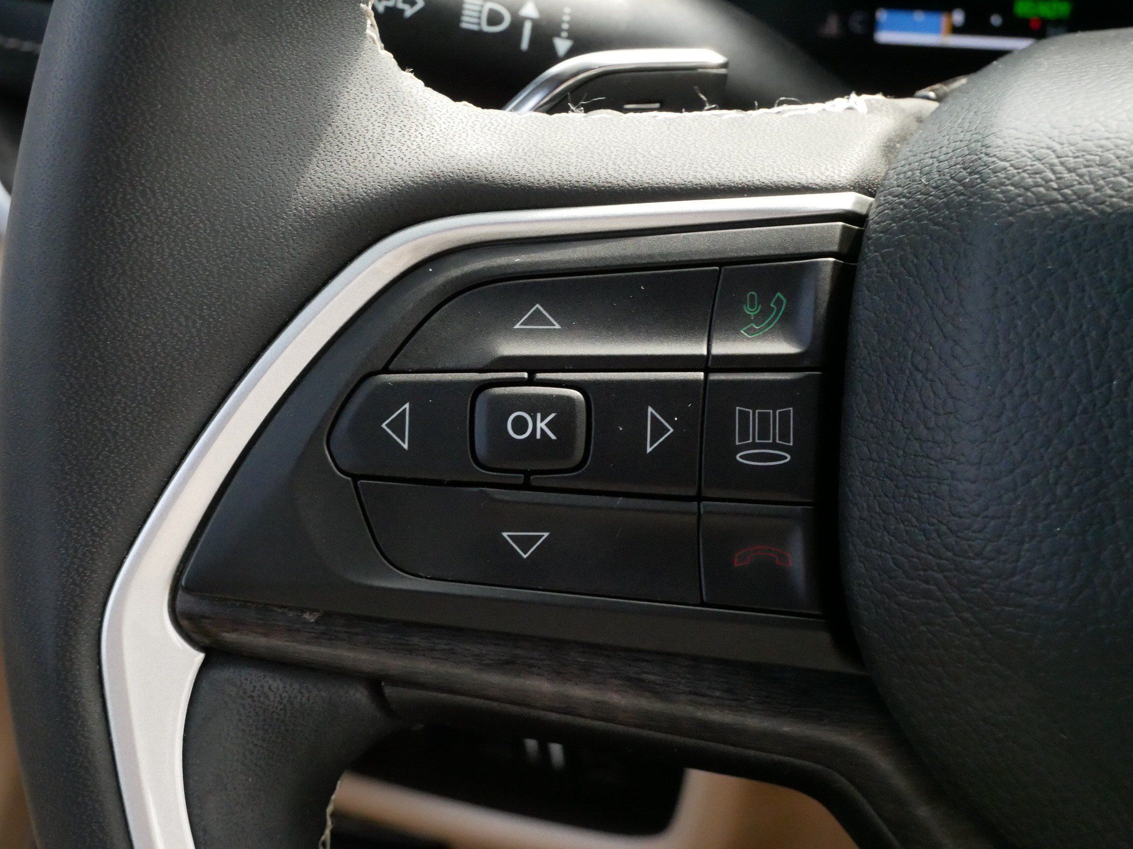 Used 2023 Jeep Grand Cherokee 4WD 4xe image 26