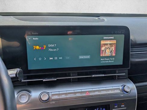 Used 2025 Hyundai Kona SEL image 12