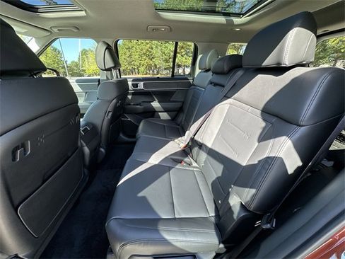 Used 2025 Hyundai Santa Fe Limited image 23