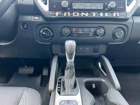 New 2026 Nissan Frontier SV w/ Tow Package AWD/4WD image 4
