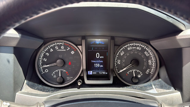 Used 2022 Toyota Tacoma TRD Sport w/ Technology Package RWD image 23
