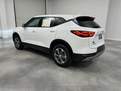 Used 2025 Chevrolet Blazer LT FWD image 6