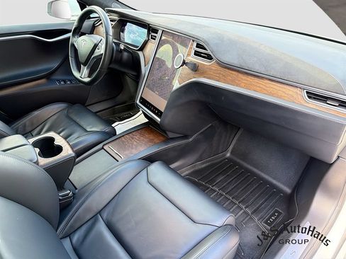 Used 2017 Tesla Model S 75D AWD/4WD image 35