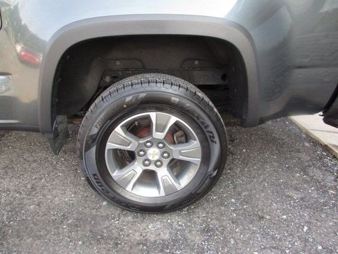 Used 2015 Chevrolet Colorado Z71 AWD/4WD image 14