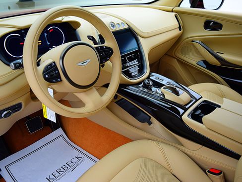 Used 2023 Aston Martin DBX 707 AWD/4WD image 33