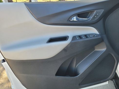 Used 2020 Chevrolet Equinox LT w/ LPO, Floor Liner Package AWD/4WD image 16