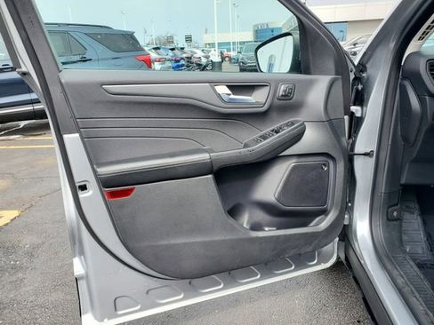 Used 2023 Ford Escape Active w/ Tech Pack #2 AWD/4WD image 9