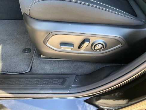 New 2025 Jeep Grand Cherokee Laredo X w/ Luxury Tech Group I AWD/4WD image 16