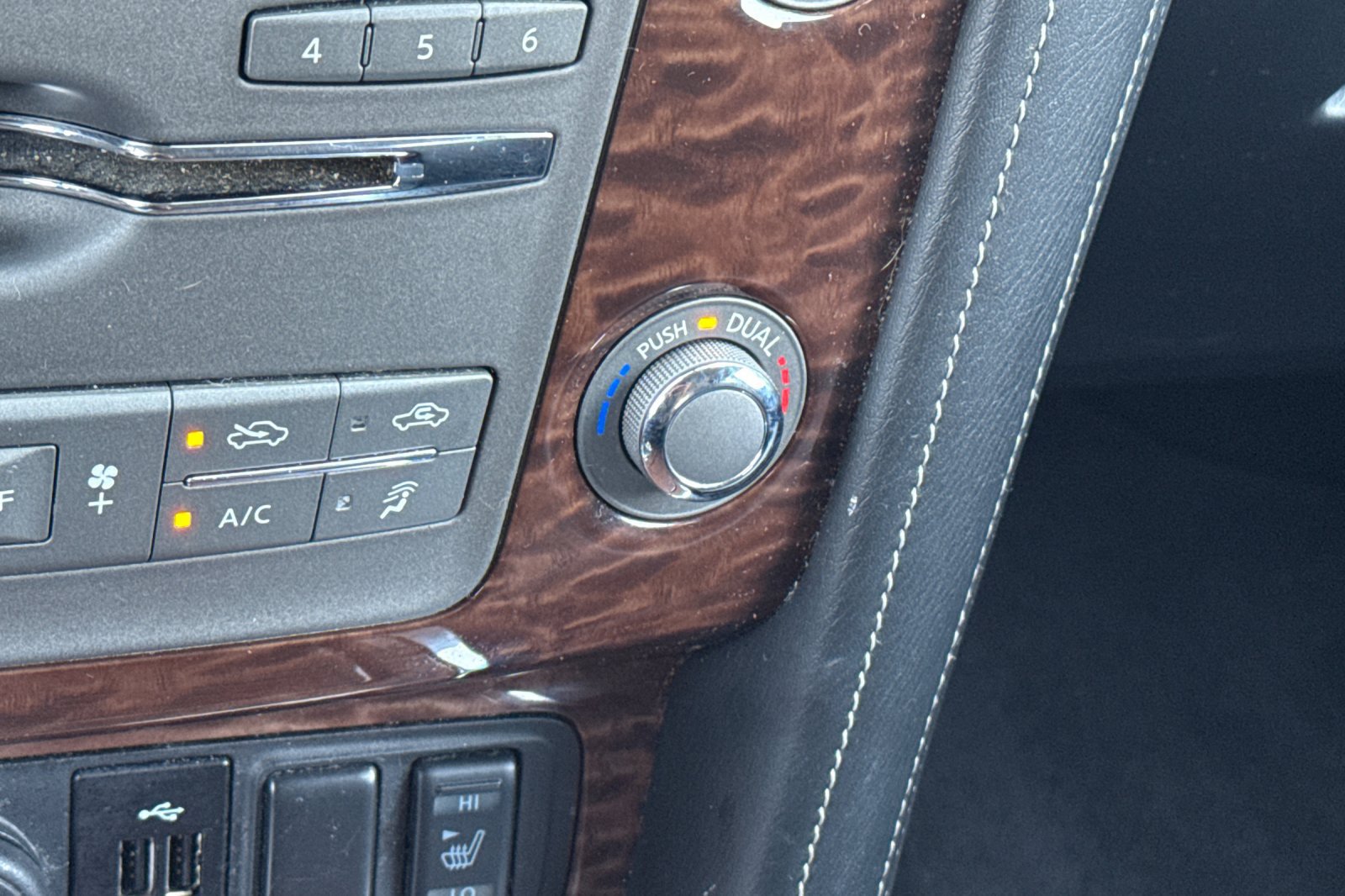 Used 2020 Nissan Armada SL w/ Premium Package AWD/4WD image 30