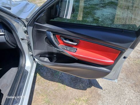 Used 2018 BMW 320i Sedan RWD image 15