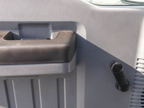 Used 2016 Ford F250 XL image 16