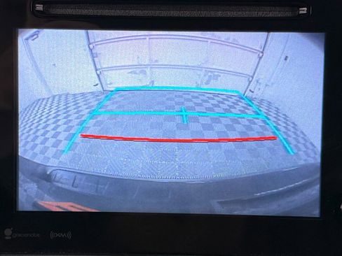 Used 2017 Toyota Sienna SE FWD image 20