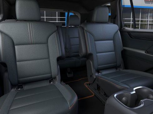 New 2026 GMC Acadia AT4 image 36