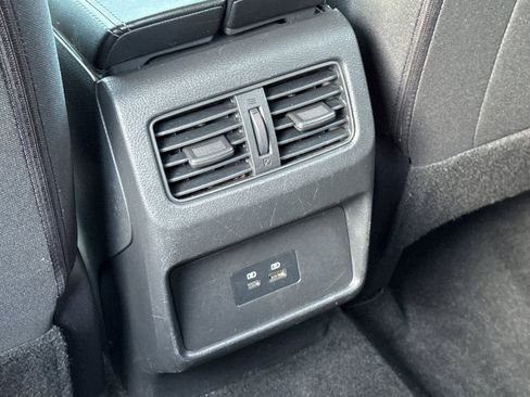 Certified 2023 Nissan Rogue SV image 14