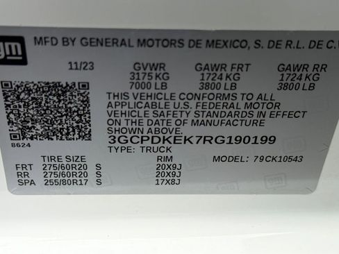 Used 2024 Chevrolet Silverado 1500 LT AWD/4WD image 28