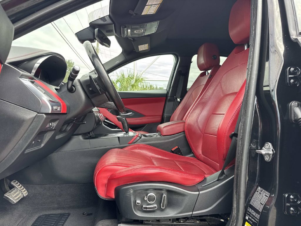 Used 2018 Jaguar E-PACE R-Dynamic S AWD/4WD image 10