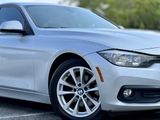Used 2016 BMW 320i xDrive Sedan image 4