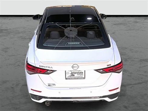 Used 2025 Nissan Sentra SR FWD image 3