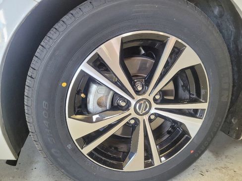 Used 2021 Nissan Sentra SV image 31