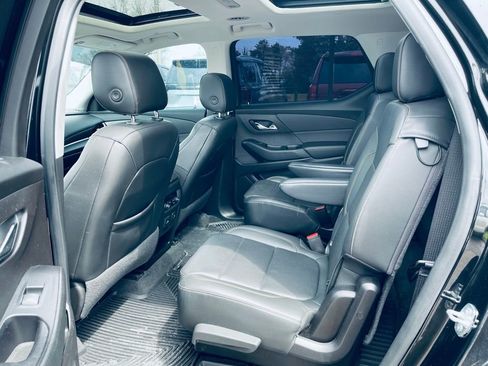 Used 2019 Chevrolet Traverse Premier w/ Redline Edition AWD/4WD image 22