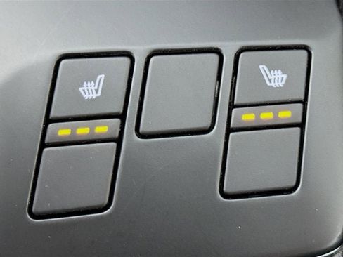 Certified 2025 Kia Sportage LX image 19