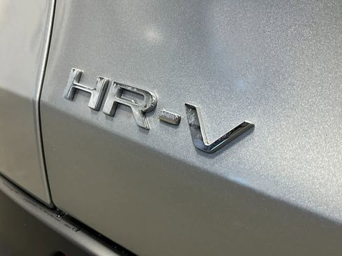 New 2026 Honda HR-V LX image 9