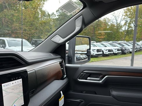 New 2026 GMC Sierra 2500 Denali w/ Denali Reserve Package image 19