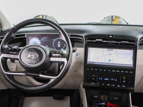 Used 2023 Hyundai Tucson Limited image 17