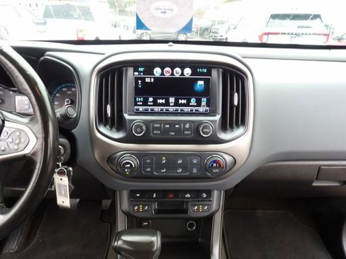 Used 2017 Chevrolet Colorado Z71 image 18