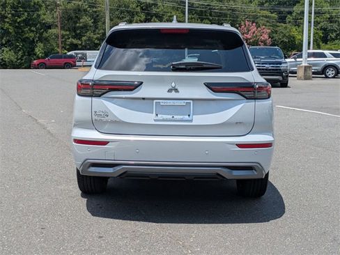 New 2025 Mitsubishi Outlander SEL image 4
