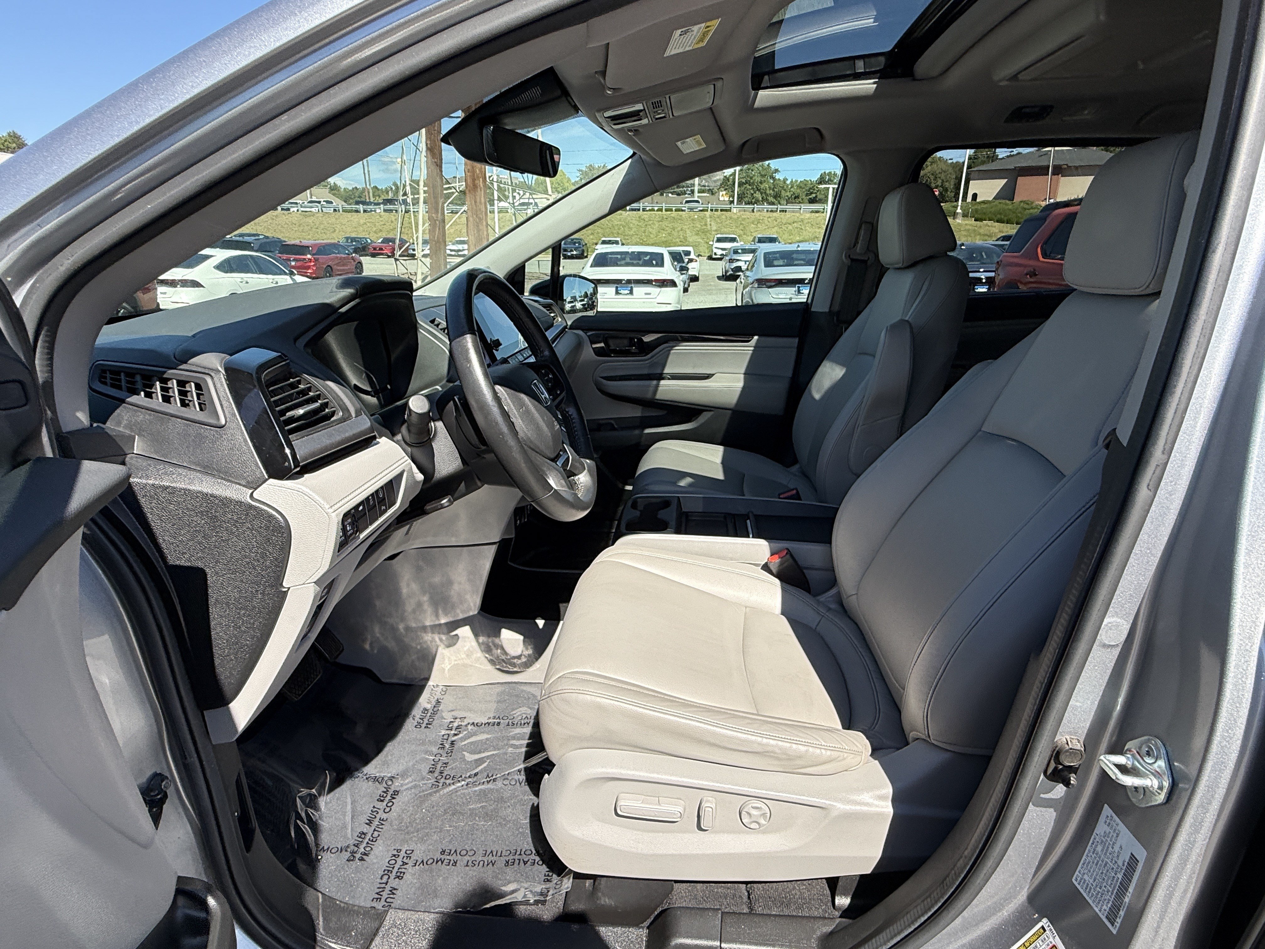 Certified 2024 Honda Odyssey Touring image 16