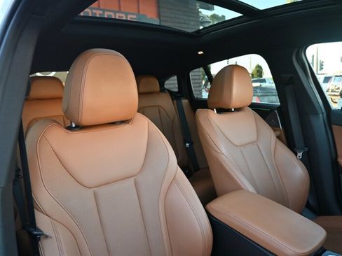 Used 2023 BMW X4 xDrive30i w/ M Sport Package image 84