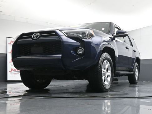 Used 2022 Toyota 4Runner SR5 Premium w/ Moonroof Package image 36